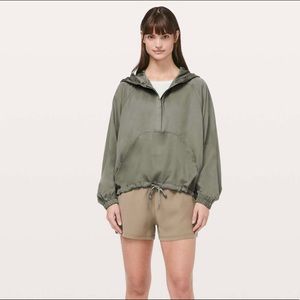 LULULEMON CITY STROLL HOODIE - LIKE NEW